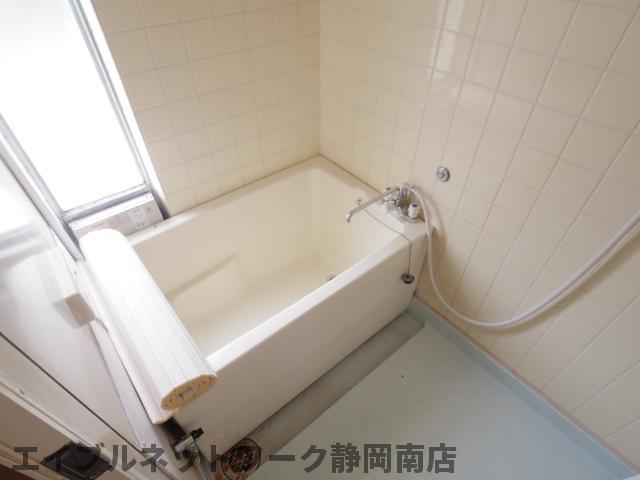 バス・シャワールーム　お風呂です