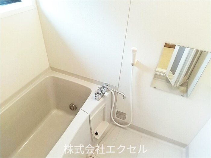 バス・シャワールーム　追い焚き付きです。