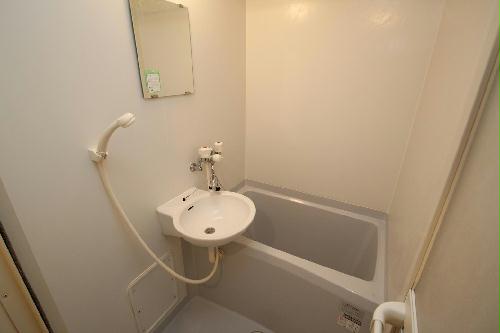 バス・シャワールーム　浴室乾燥機付き