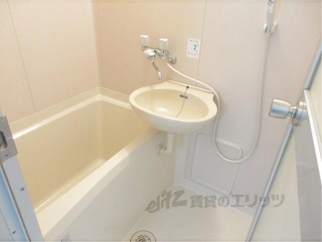 バス・シャワールーム　ユニットバス