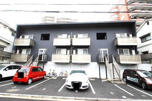 広島市東区矢賀のアパートの建物外観