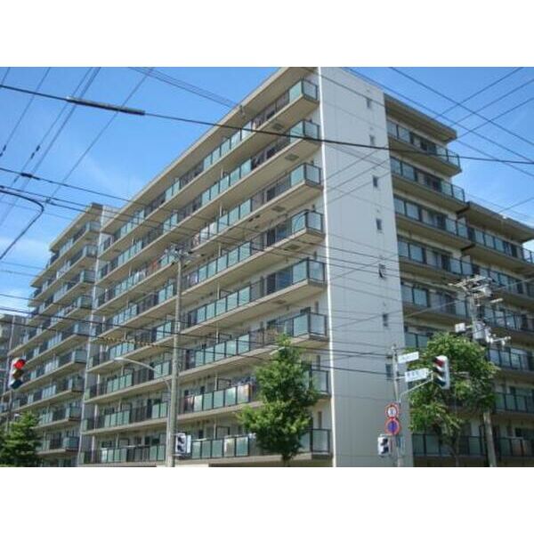札幌市厚別区青葉町のマンションの建物外観