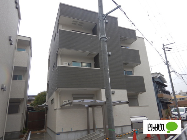 フジパレス滝井元町I番館の建物外観