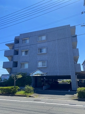 グレースコート東尾道の建物外観