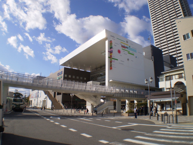 【神戸市東灘区住吉宮町のマンションのショッピングセンター】