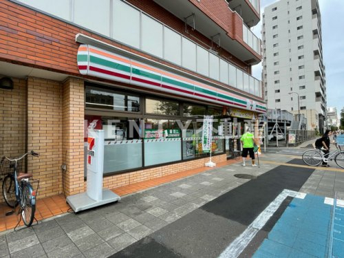 【横浜市鶴見区豊岡町のマンションのコンビニ】