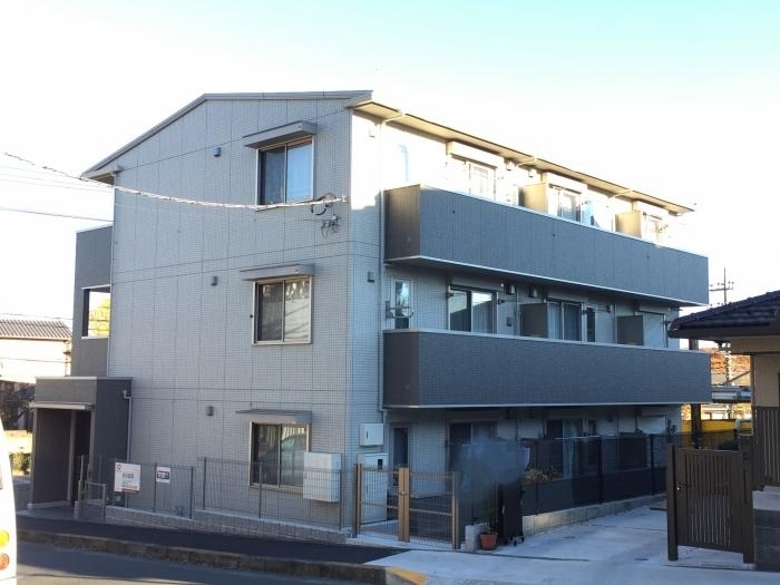 D-room高尾の建物外観