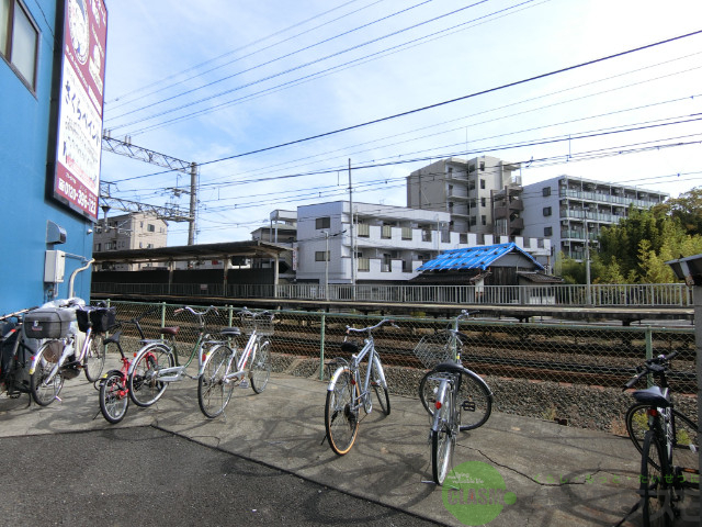 【高槻市富田町のマンションの駐車場】