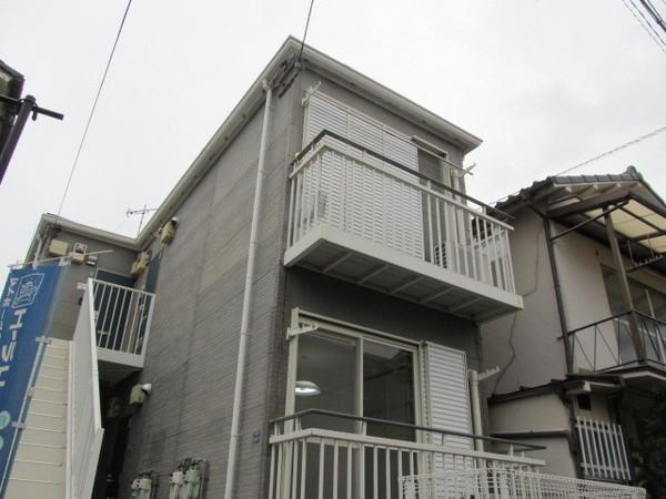 クレスト神田の建物外観