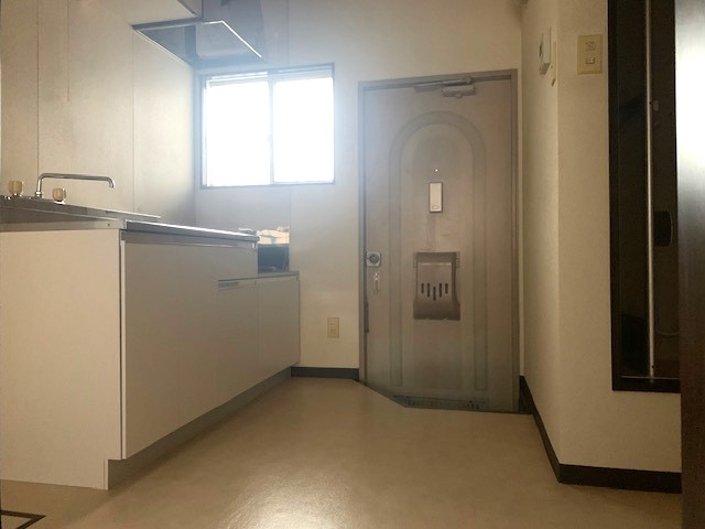 居室・リビング　別部屋参考写真です