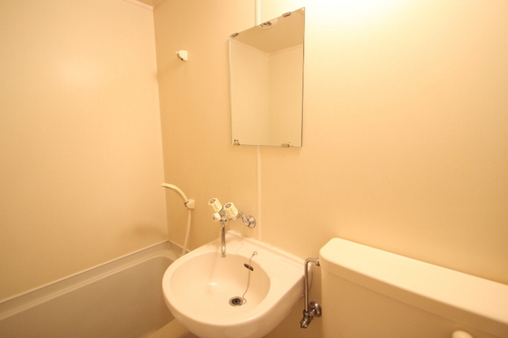 洗面設備　※別部屋の写真です