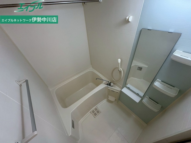 バス・シャワールーム　同型参考写真