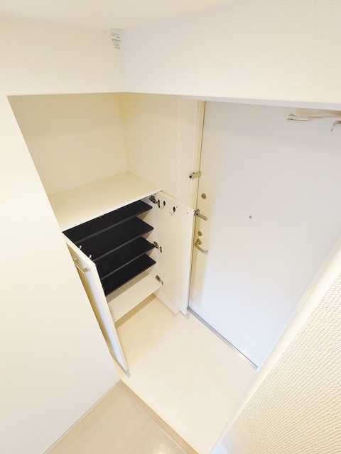 玄関　シューズＢＯＸ付き玄関