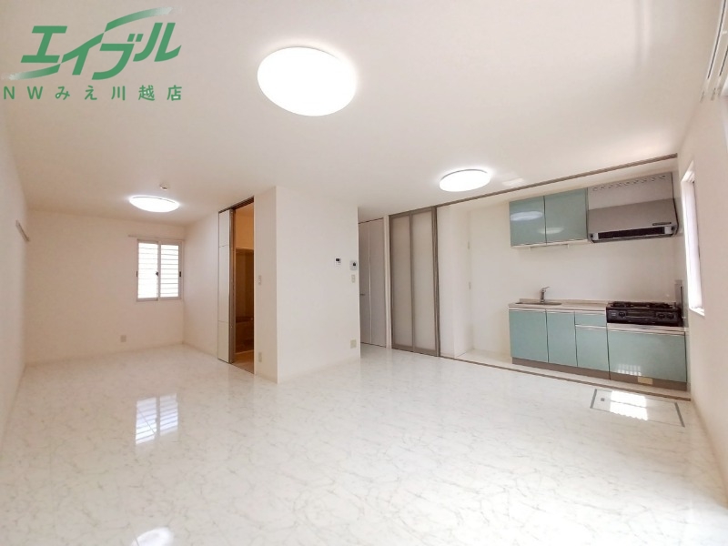 居室・リビング　同型参考写真