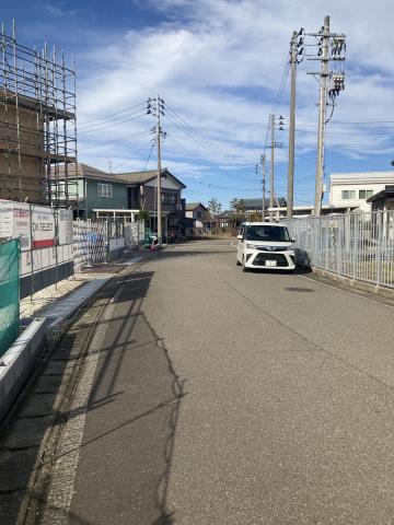 その他　前面道路（その他）まで0m