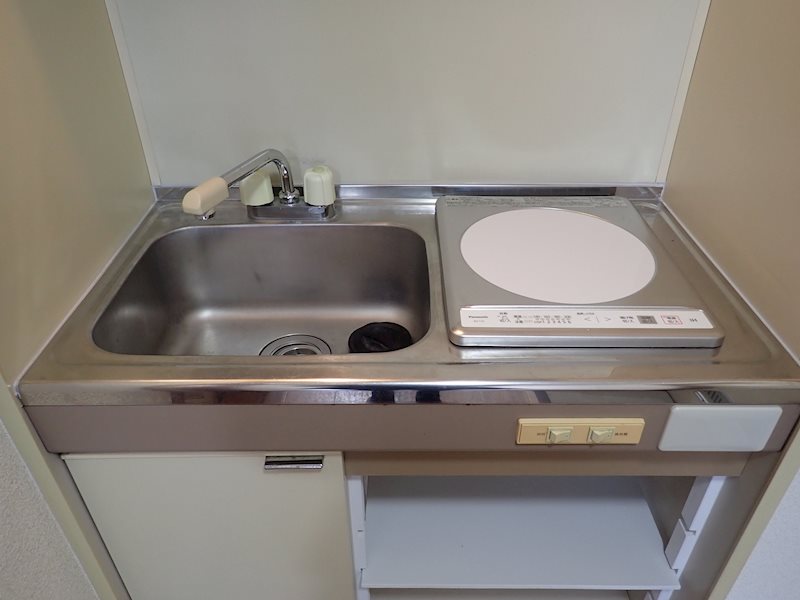 キッチン　電気コンロです
