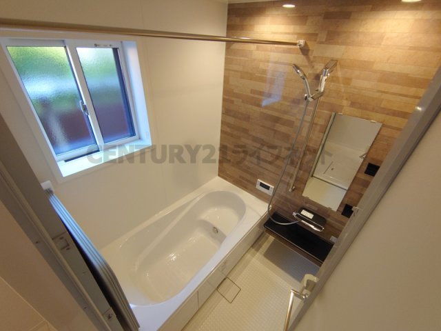 バス・シャワールーム　写真は反転タイプ