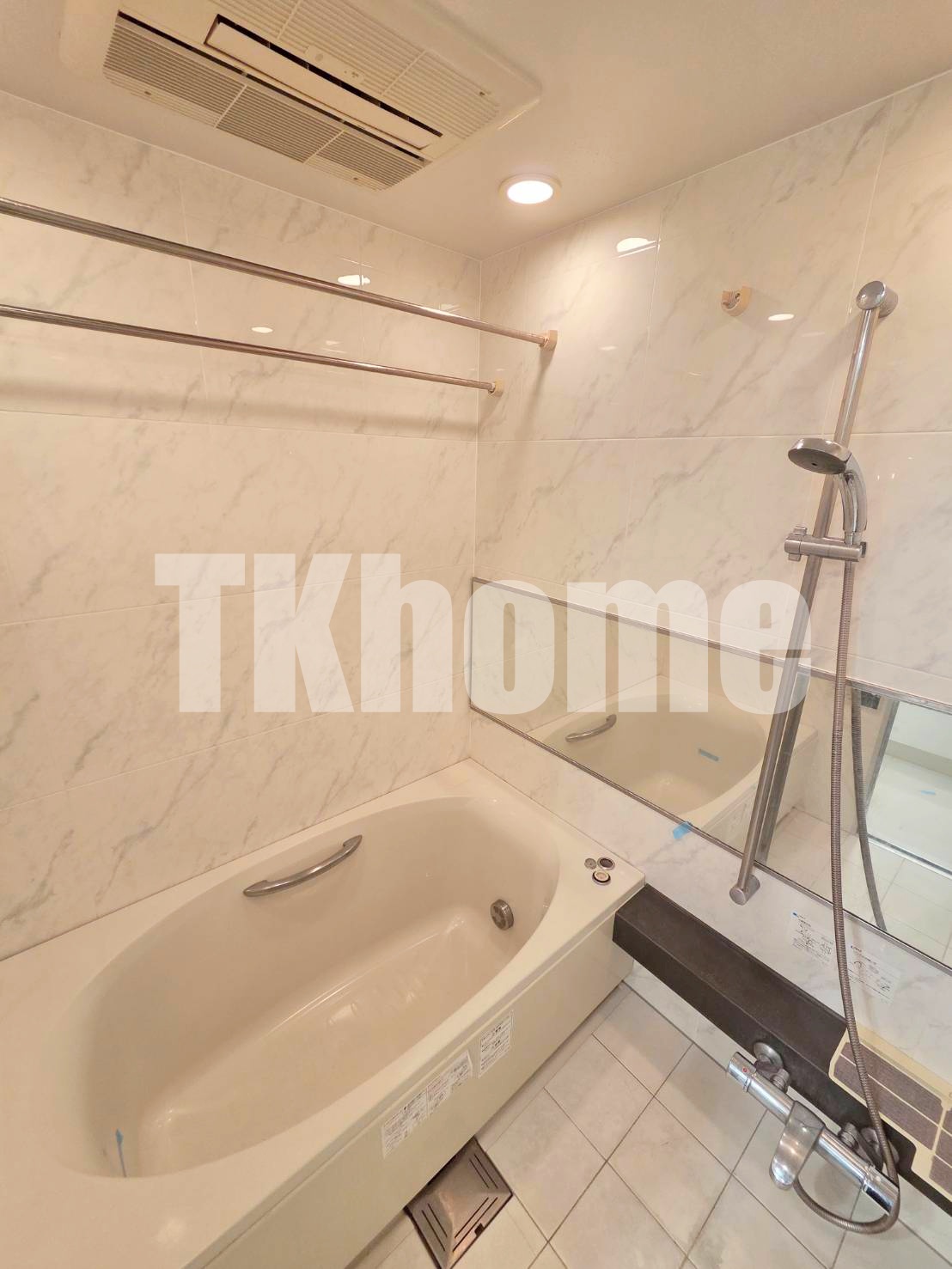 バス・シャワールーム　追い炊き・浴室乾燥機