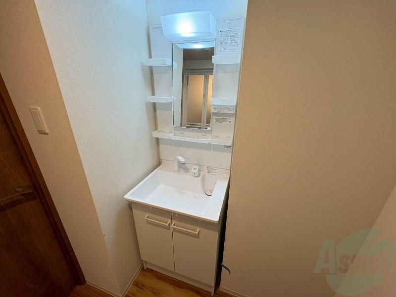 洗面設備　シャンプードレッサーで身支度もラクラクです！