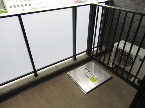 バルコニー　バルコニー