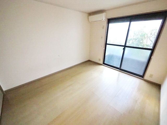 居室・リビング　★7帖洋室★