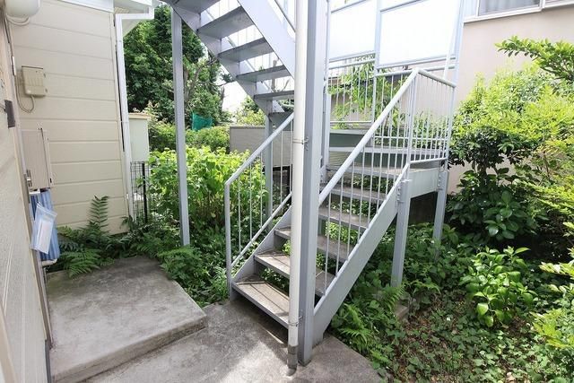 エントランス　部屋探しは株式会社　タウンハウジング　までお気軽にお問合せ…