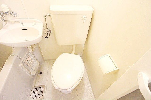 トイレ　お部屋探しは株式会社　タウンハウジング　までお気軽にお問合…