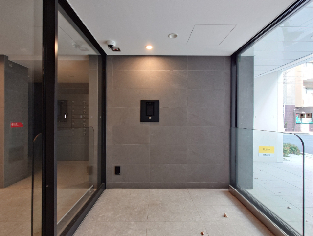 エントランス　モニター付きオートロック設置