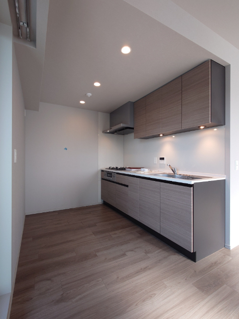 キッチン　３口グリル付きガスコンロ