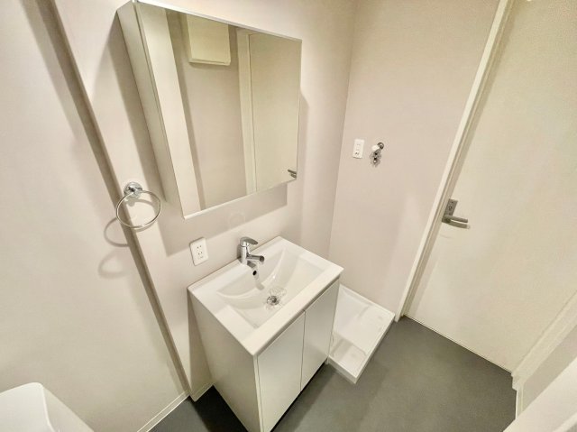 洗面設備　同タイプ施工例