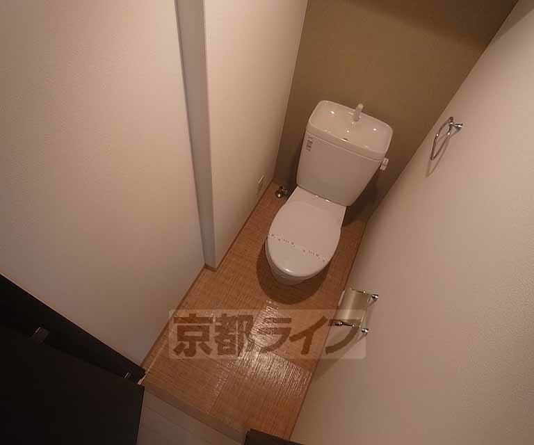 トイレ　清潔感のある洋式トイレです。