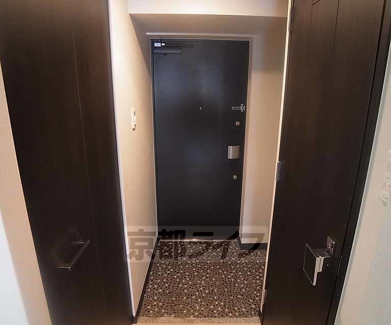 玄関　シューズボックがあります。