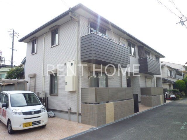 建物外観　平成27年築・全戸角部屋設計です