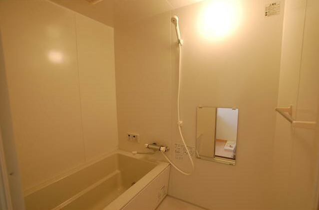 バス・シャワールーム　きれいなお風呂です