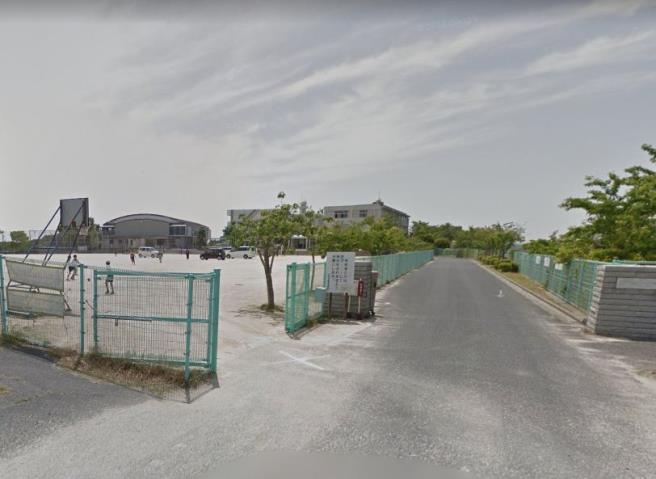 小学校　川上小学校（小学校）まで2288m