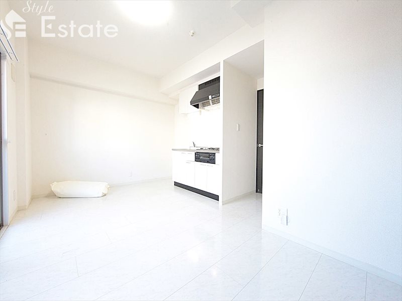 居室・リビング　内装