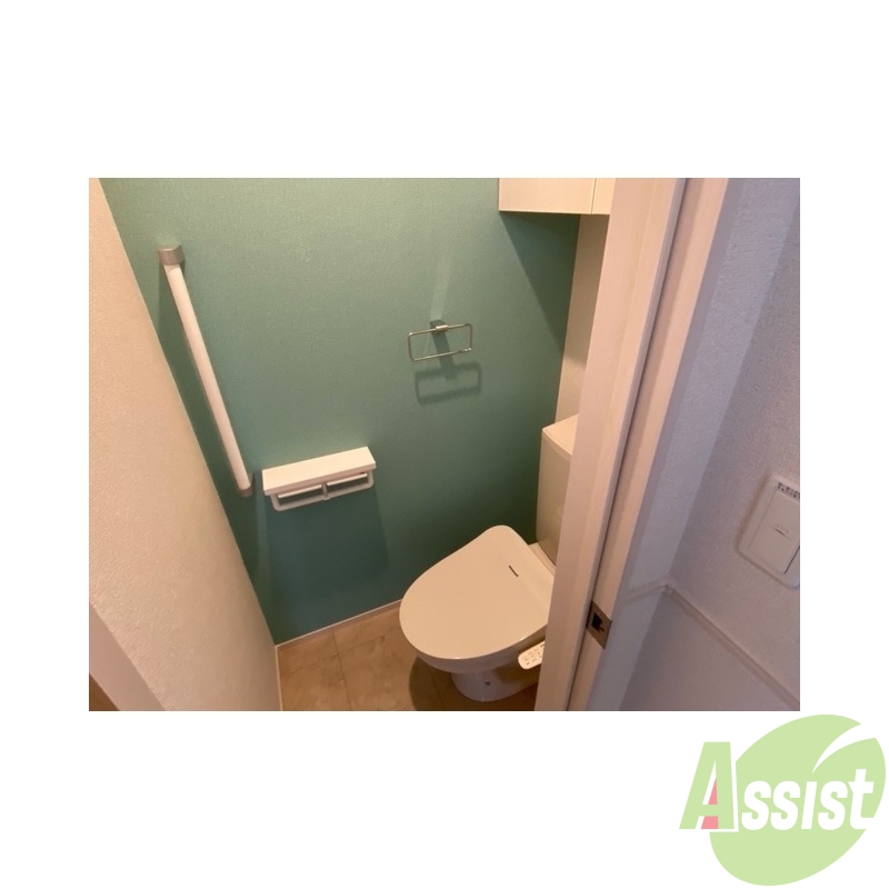 トイレ　トイレにはもちろんウォシュレットが設置済み