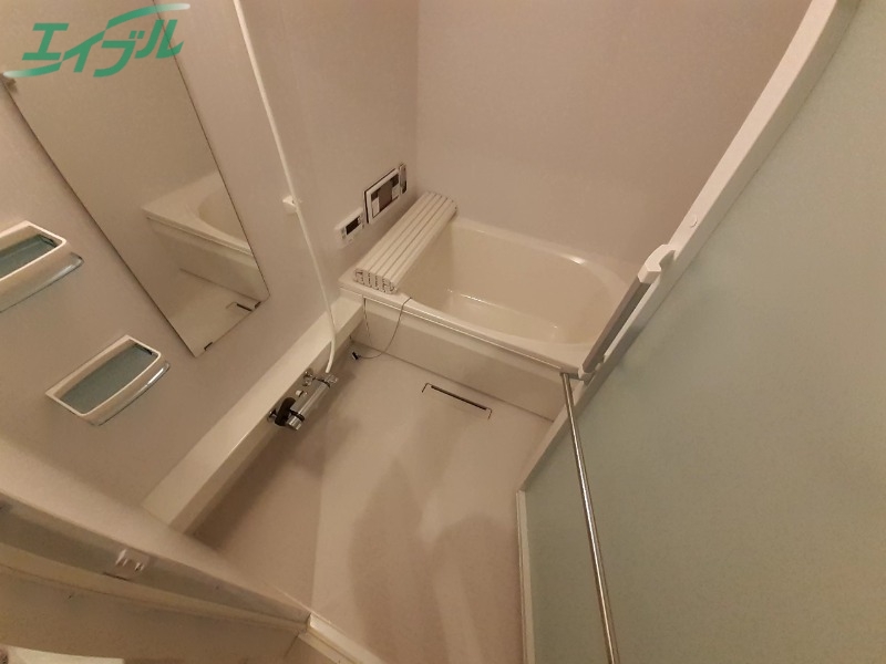 バス・シャワールーム　同型参考写真