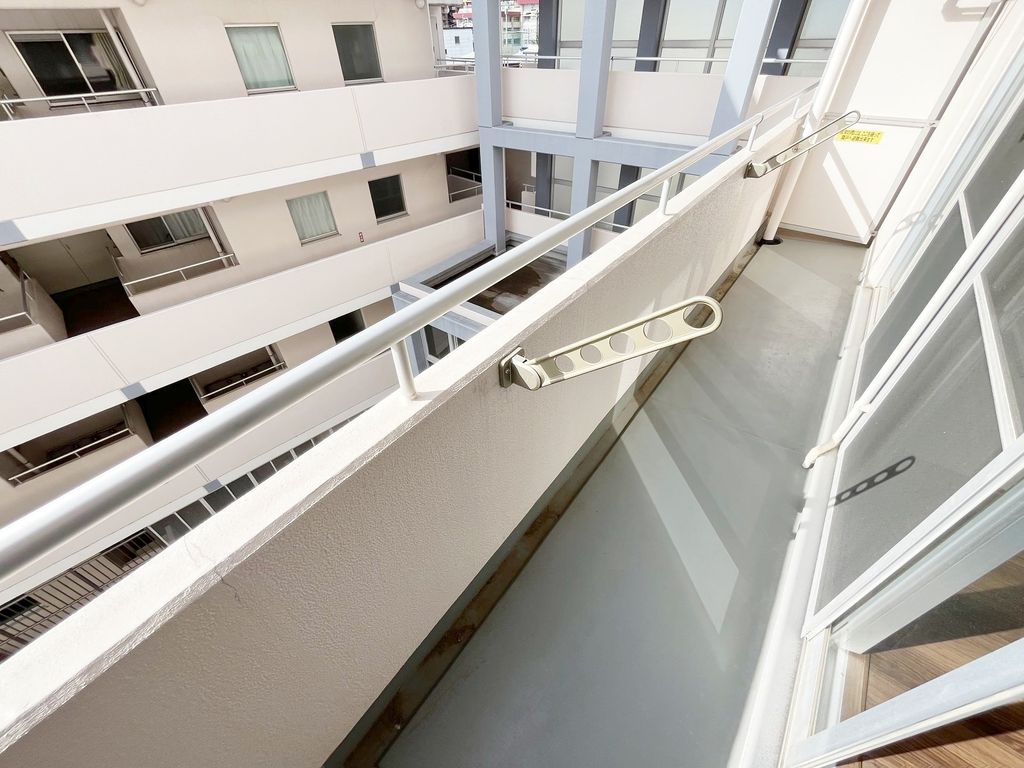 バルコニー　バルコニー