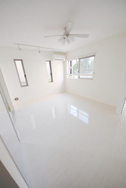 居室・リビング　別部屋