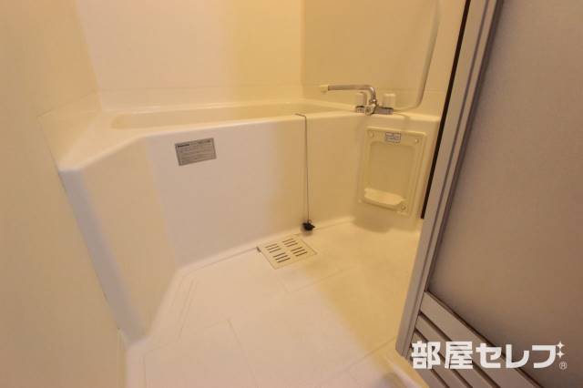 バス・シャワールーム　１日の疲れをいやしてください