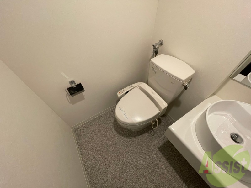 トイレ　ウォシュレット付きのトイレです。シャワートイレは日本の宝。