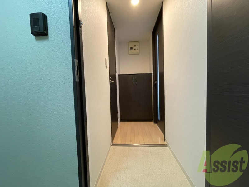 玄関　玄関の様子です。明るい印象ですね。気分もあがりそう。