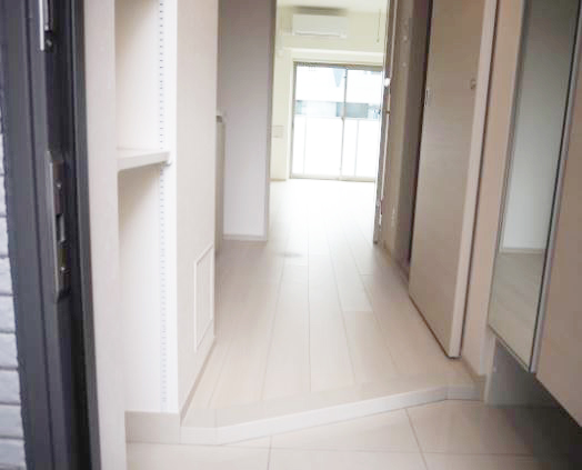 玄関　落ち着いた玄関です