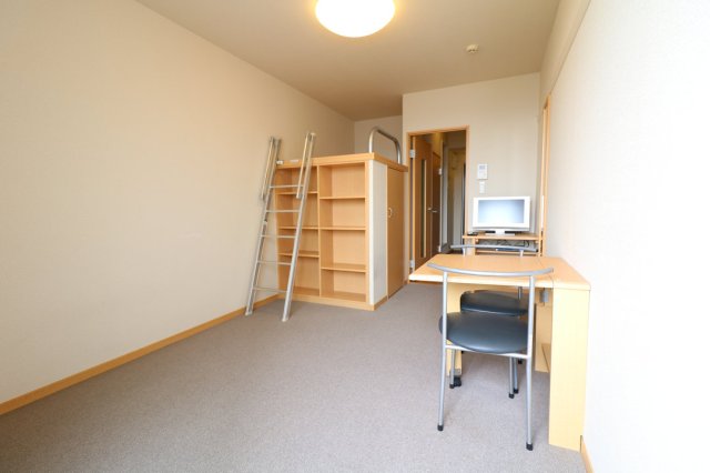 その他部屋・スペース　落ち着いて過ごせるお部屋なので、寝室にいかがでしょうか