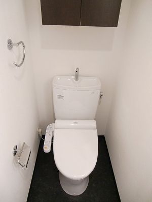 トイレ　別号室のお写真です