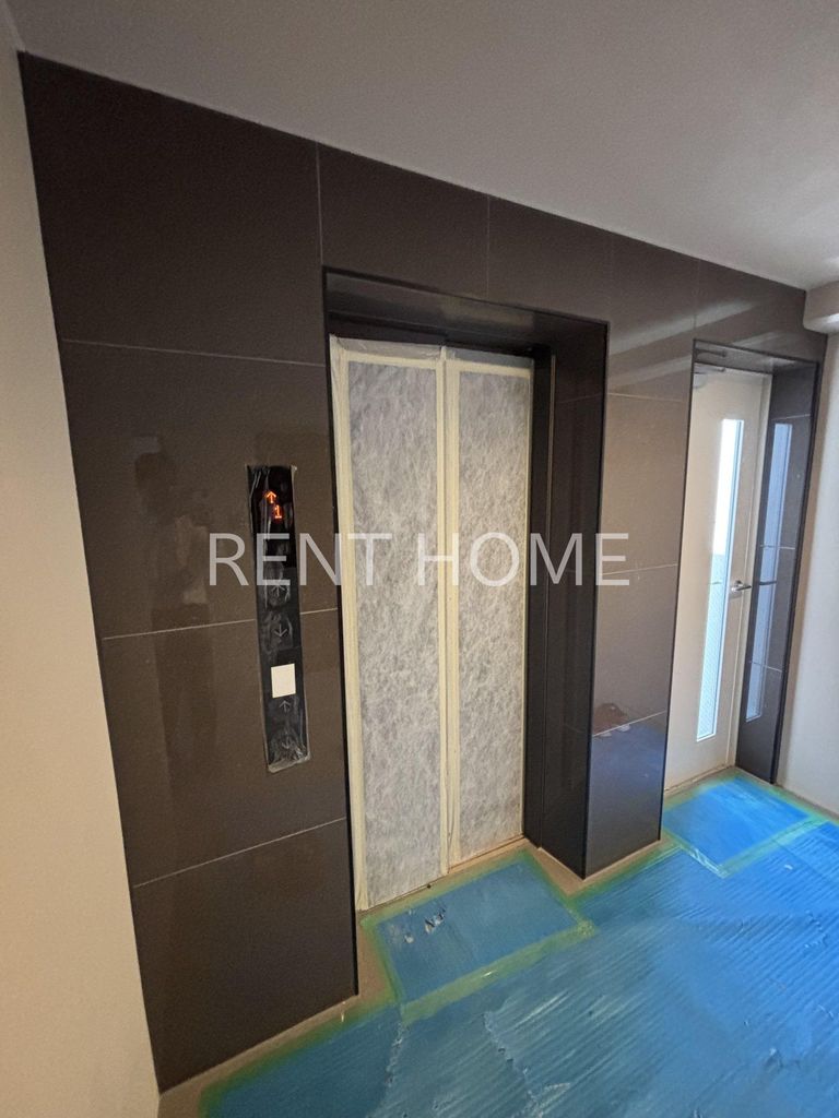 その他共有部分　建築中の写真です