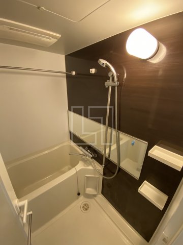 バス・シャワールーム　スプランディッド難波　浴室