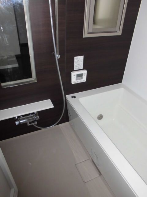 バス・シャワールーム