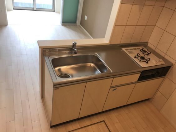 キッチン　※同タイプ写真になります